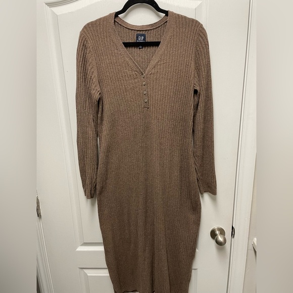GAP MATERNITY Henley Midi Sweater Dress - Picture 7 of 12
